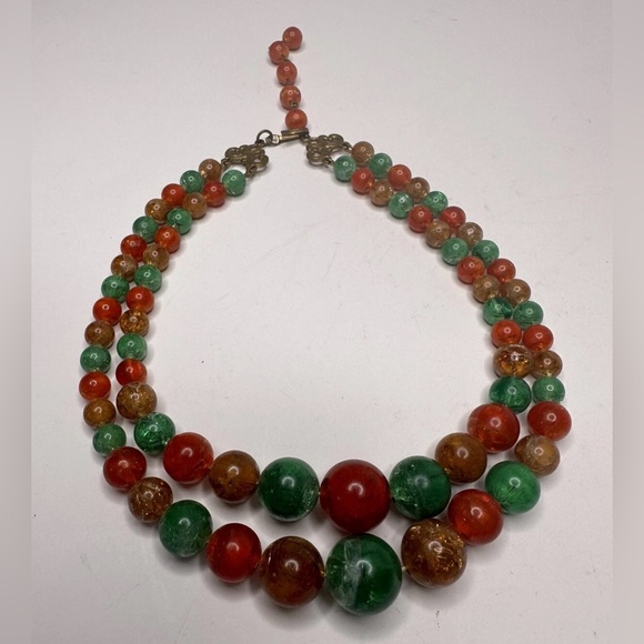 VINTAGE 2 STRAND Glass Like Green Brown Red Beaded NECKLACE Retro Jewelry MadMen - Picture 3 of 10